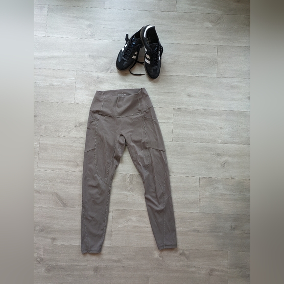 Everlane Perform legging (with pockets) - Picture 6 of 7